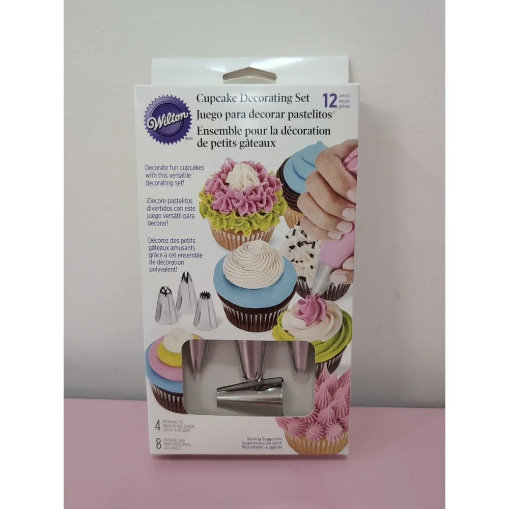 Wilton 12 Piece Cupcake Frosting Cake Cookie‎ Decorating Set Kit Tips Bags NEW